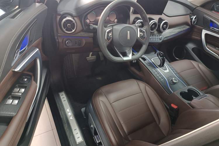Used Wey VV7 New Energy 2020 PHEV 2.0T Flagship Model Interior 3