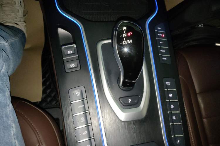 Used Wey VV7 New Energy 2020 PHEV 2.0T Flagship Model Gear Lever