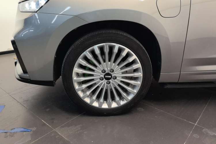 Used Wey VV7 New Energy 2020 PHEV 2.0T Flagship Model Left Front Wheel Hub