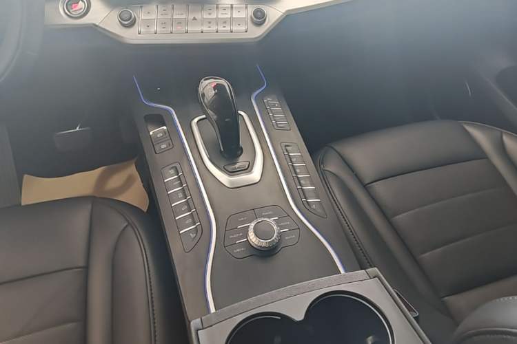 Used Wey VV7 New Energy 2020 PHEV 2.0T Flagship Model Gear Lever