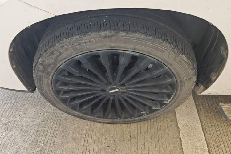 Used Wey VV7 New Energy 2020 PHEV 2.0T Flagship Model Left Front Wheel Hub