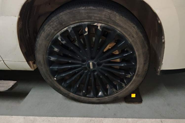 Used Wey VV7 New Energy 2020 PHEV 2.0T Flagship Model Right Front Wheel Hub