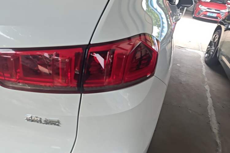 Used Wey VV7 New Energy 2020 PHEV 2.0T Flagship Model Right Rear Taillight