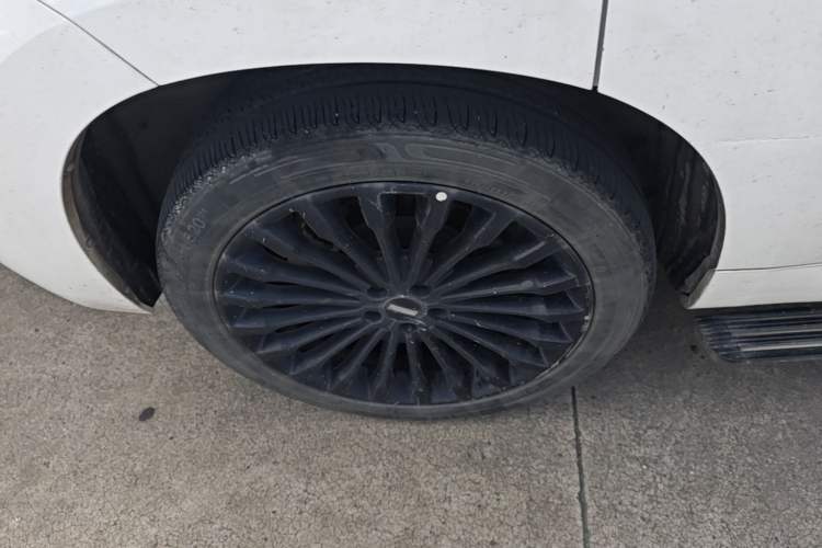 Used Wey VV7 New Energy 2020 PHEV 2.0T Flagship Model Right Rear Wheel Hub
