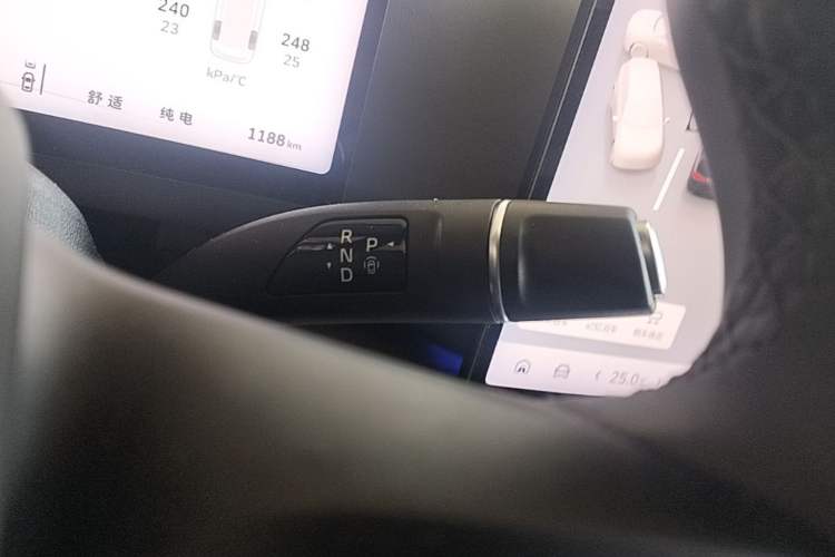 Used Wey WEI Brand V9X 2026 Model Extended-Length Executive Edition Gear Lever