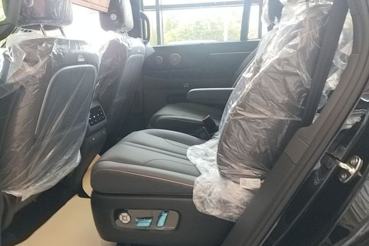 Used Wey WEI Brand V9X 2026 Model Extended-Length Executive Edition Left Rear Seat