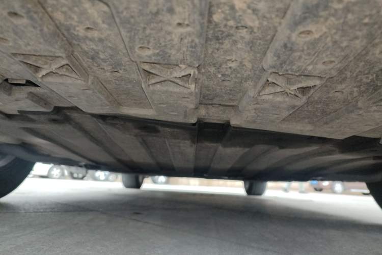 Used WM Motor E.5 2021 500 Ji Ke Xing Chassis Front