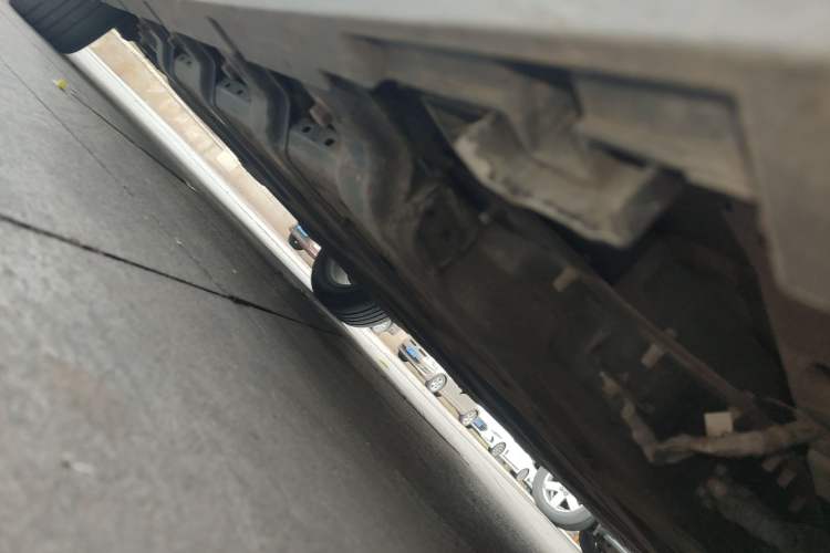 Used WM Motor E.5 2021 500 Ji Ke Xing Chassis Front Right