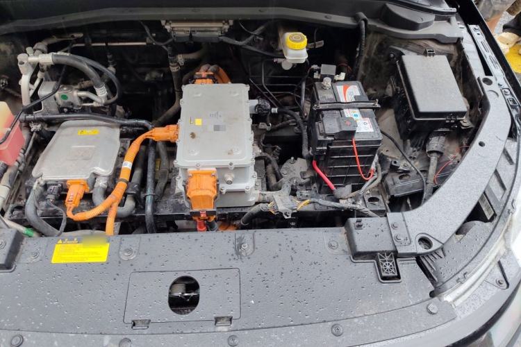 Used WM Motor E.5 2021 500 Ji Ke Xing Engine Bay Left