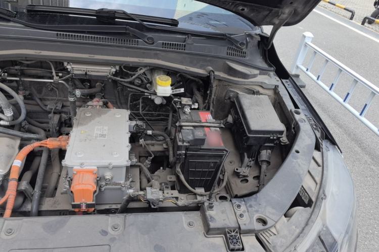 Used WM Motor E.5 2021 400 Ji Ke Xing Engine Bay Left