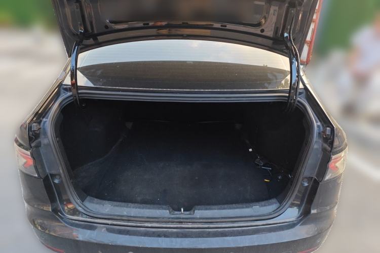 Used WM Motor E.5 2021 500 Ji Ke Xing Trunk