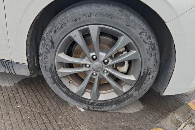 Used WM Motor E.5 2021 500 Ji Ke Xing Right Front Wheel Hub