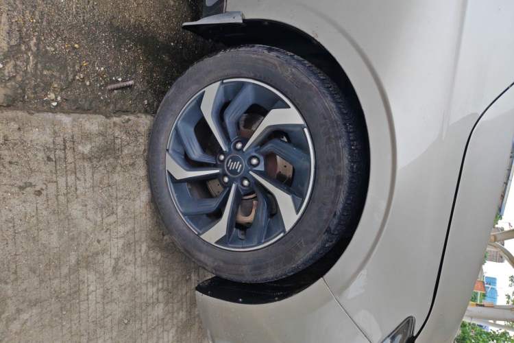 Used WM Motor E.5 2021 500 Smart Journey Right Front Wheel Hub