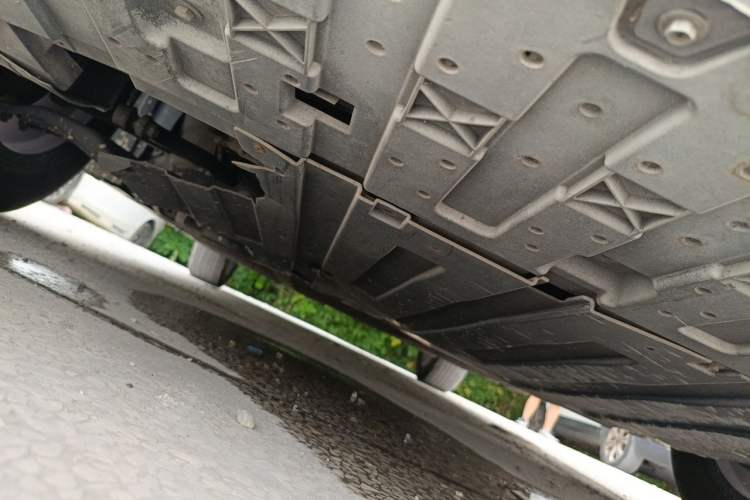 Used WM Motor E.5 2021 500 Ji Ke Xing Chassis Front