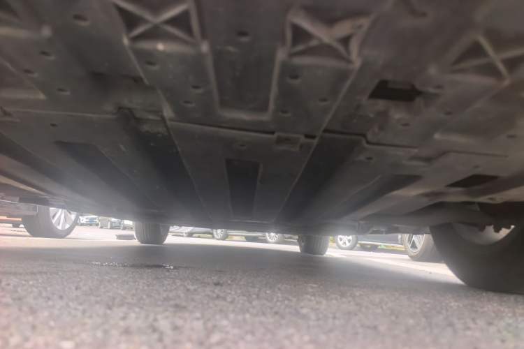 Used WM Motor E.5 2021 500 Ji Ke Xing Chassis Front