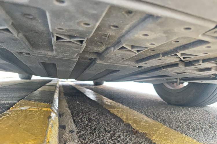 Used WM Motor E.5 2021 500 Ji Ke Xing Chassis Front