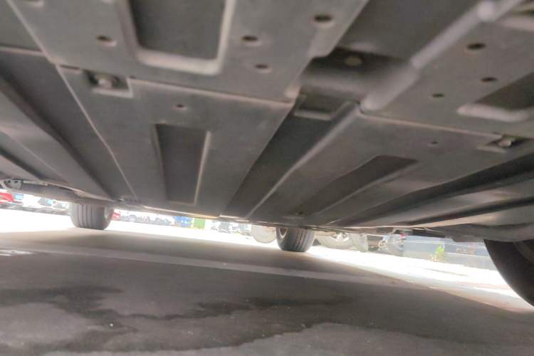 Used WM Motor E.5 2021 500 Ji Ke Xing Chassis Front