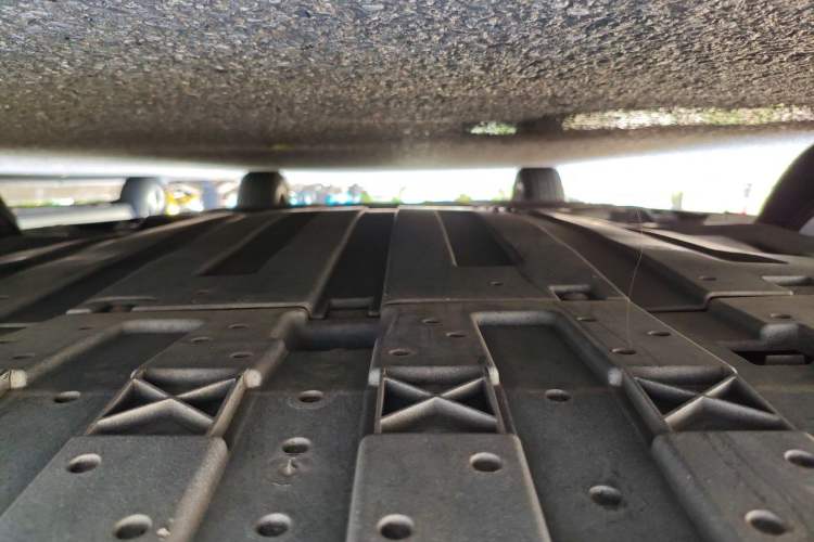 Used WM Motor E.5 2021 500 Ji Ke Xing Chassis Front