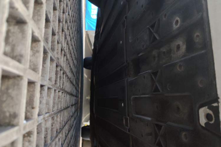 Used WM Motor E.5 2021 500 Ji Ke Xing Chassis Front