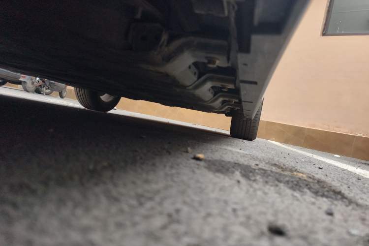 Used WM Motor E.5 2021 500 Ji Ke Xing Chassis Front Left