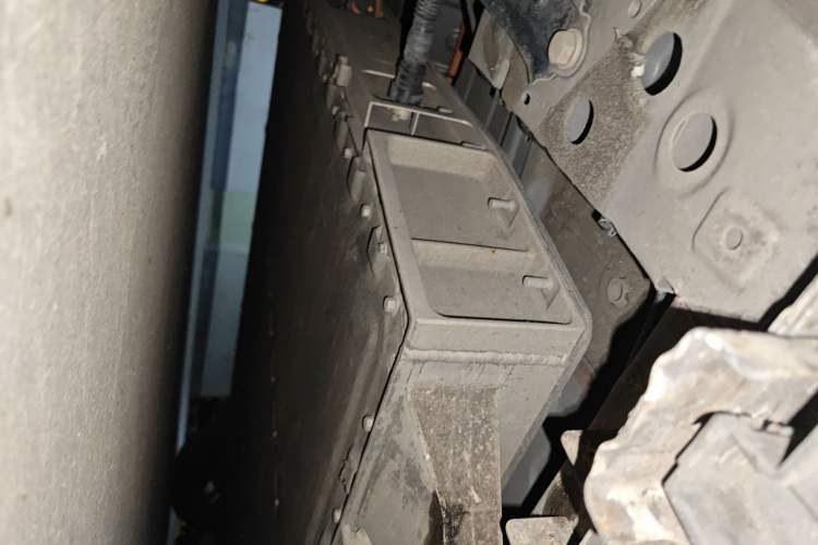 Used WM Motor E.5 2021 400 Ji Ke Xing Chassis Front Left