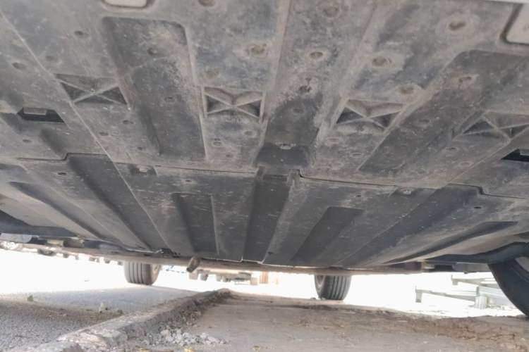 Used WM Motor E.5 2021 Revised Version 400 Ji Ke Xing Chassis Front