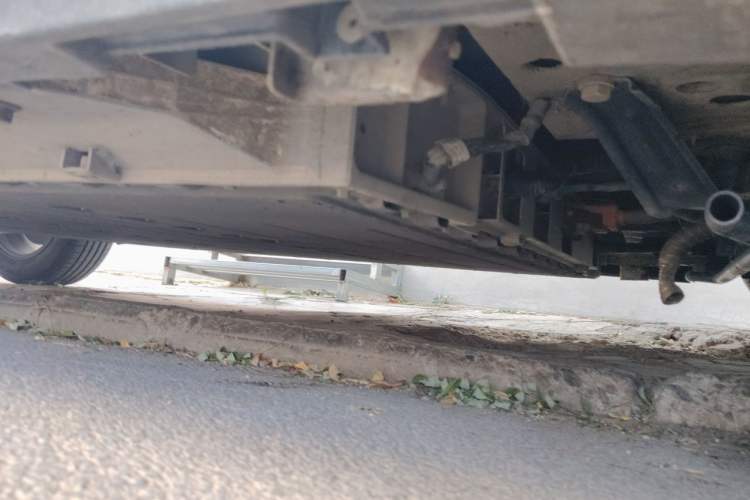 Used WM Motor E.5 2021 Revised Version 400 Ji Ke Xing Chassis Front Right