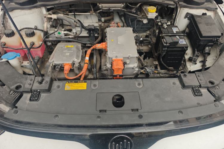 Used WM Motor E.5 2021 500 Ji Ke Xing Engine Bay