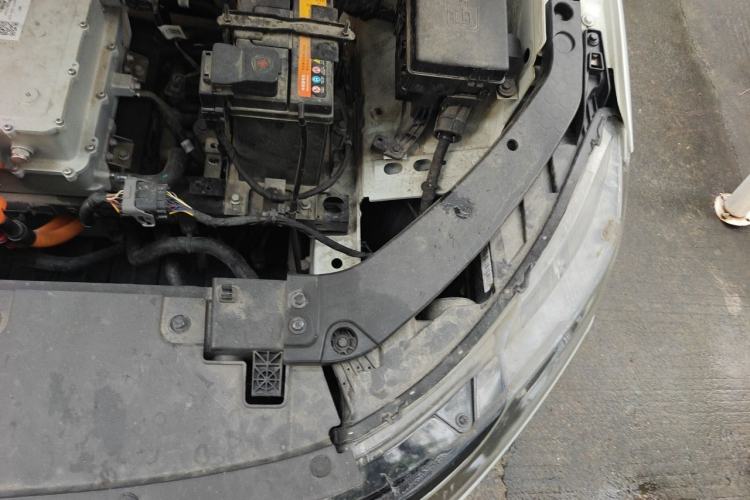 Used WM Motor E.5 2021 500 Ji Ke Xing Engine Bay Left