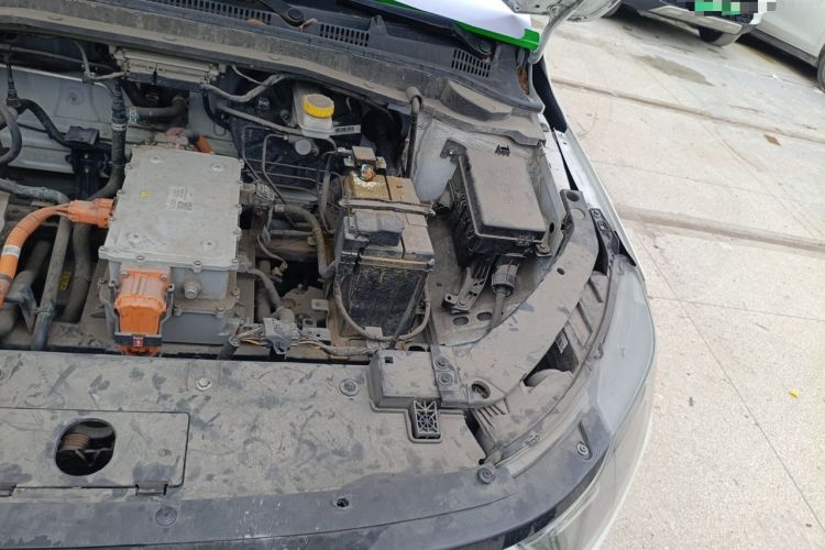 Used WM Motor E.5 2021 500 Ji Ke Xing Engine Bay Left