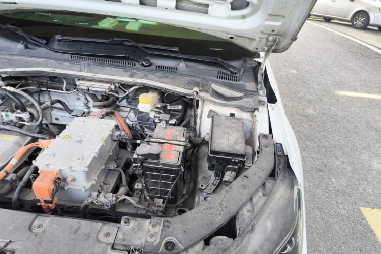 Used WM Motor E.5 2021 500 Ji Ke Xing Engine Bay Left