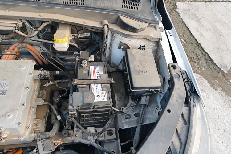 Used WM Motor E.5 2021 500 Ji Ke Xing Engine Bay Left