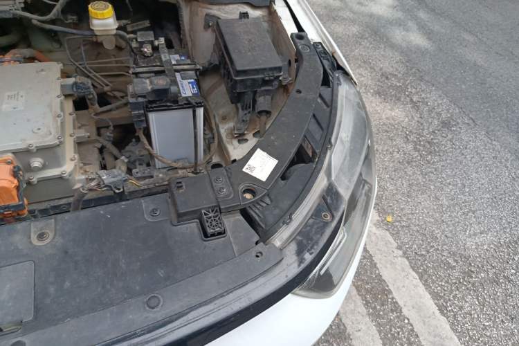 Used WM Motor E.5 2021 500 Ji Ke Xing Engine Bay Left