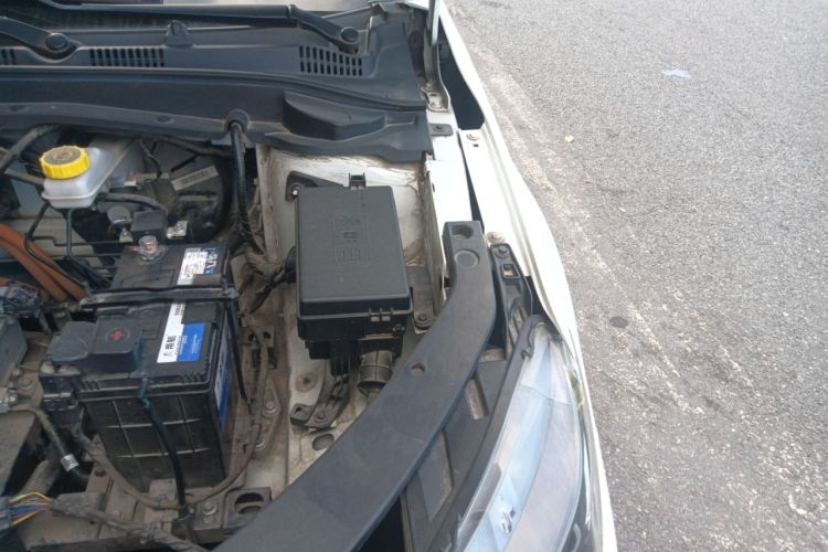Used WM Motor E.5 2021 400 Ji Ke Xing Engine Bay Left