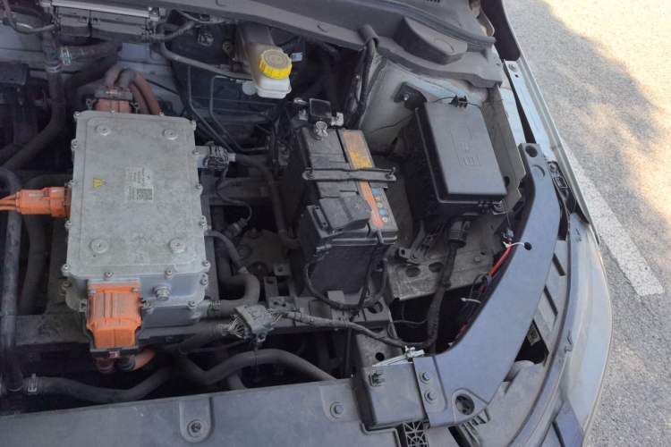Used WM Motor E.5 2021 Revised Version 500 – Just Go Anywhere Engine Bay Left