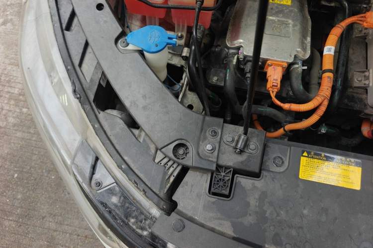 Used WM Motor E.5 2021 500 Ji Ke Xing Engine Bay Right