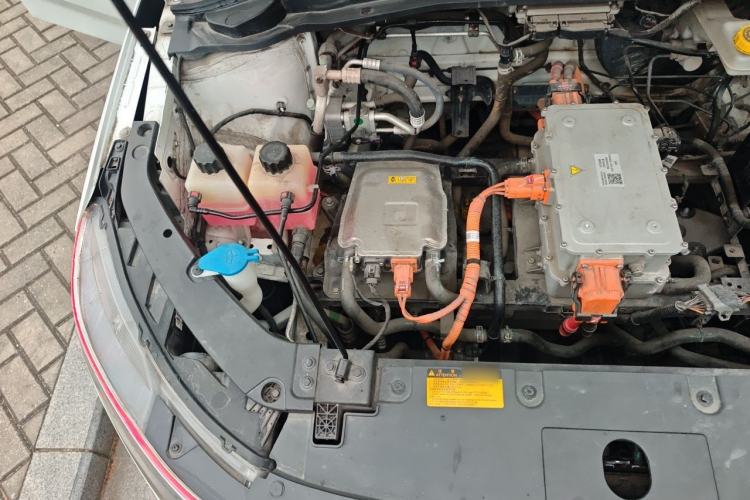 Used WM Motor E.5 2021 500 Ji Ke Xing Engine Bay Right