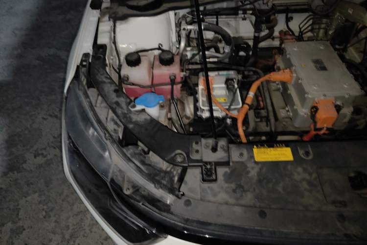 Used WM Motor E.5 2021 500 Ji Ke Xing Engine Bay Right
