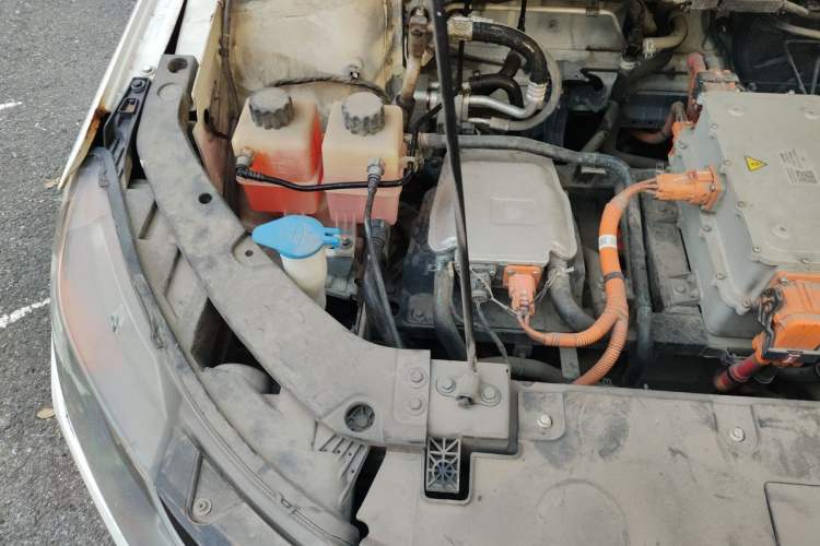 Used WM Motor E.5 2021 500 Ji Ke Xing Engine Bay Right
