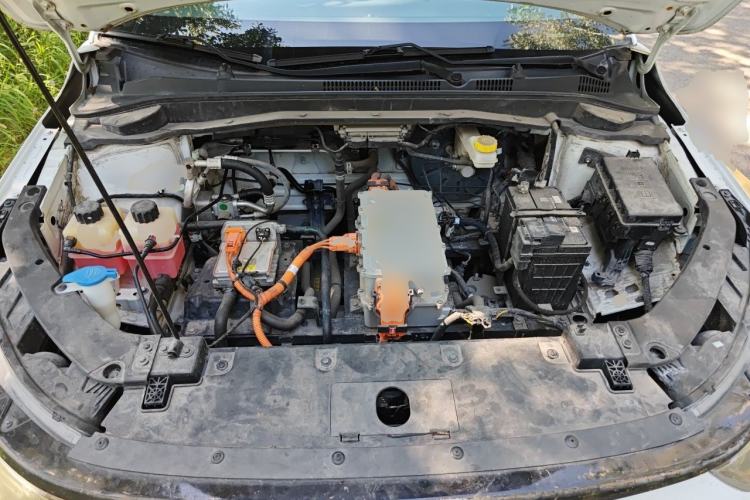 Used WM Motor E.5 2021 500 Ji Ke Xing Engine Bay