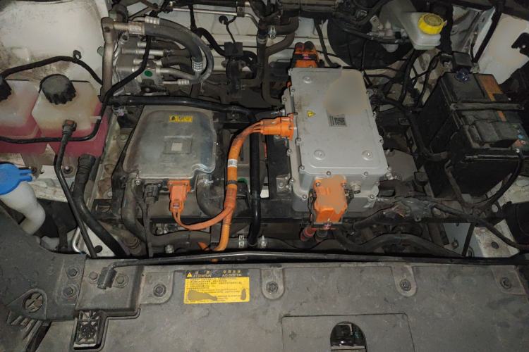 Used WM Motor E.5 2021 400 Ji Ke Xing Engine Bay
