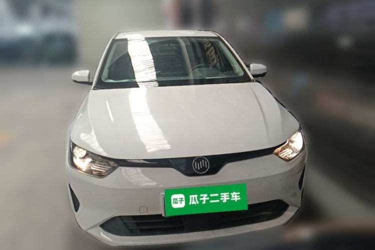 Used WM Motor E.5 2021 Revised Version 400 Ji Ke Xing Front