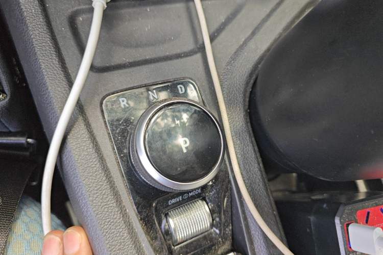 Used WM Motor E.5 2021 500 Smart Journey Gear Lever
