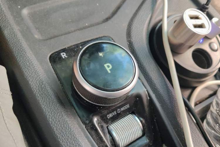 Used WM Motor E.5 2021 Revised Version 400 Ji Ke Xing Gear Lever