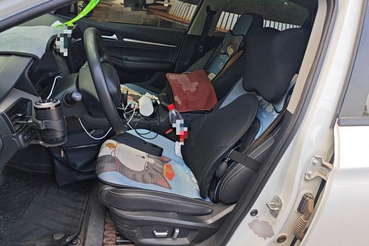 Used WM Motor E.5 2021 500 Smart Journey Left Front Seat