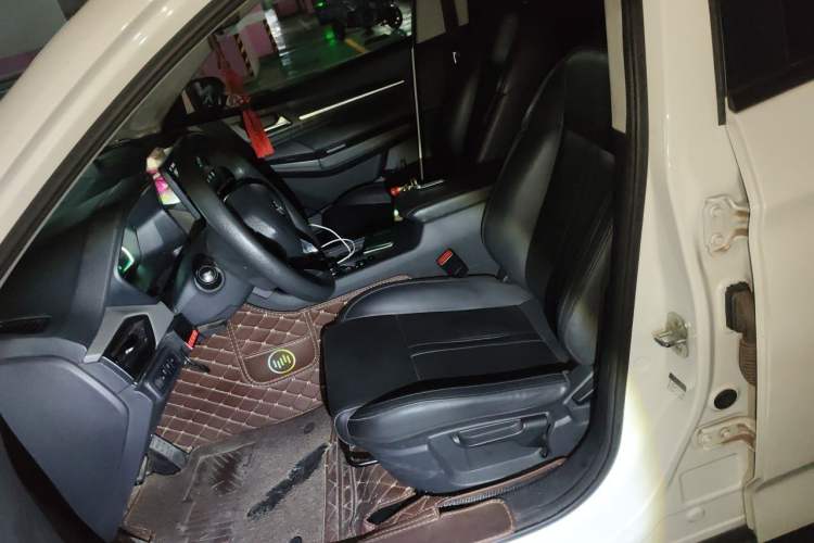 Used WM Motor E.5 2021 Revised Version 500 – Just Go Anywhere Left Front Seat