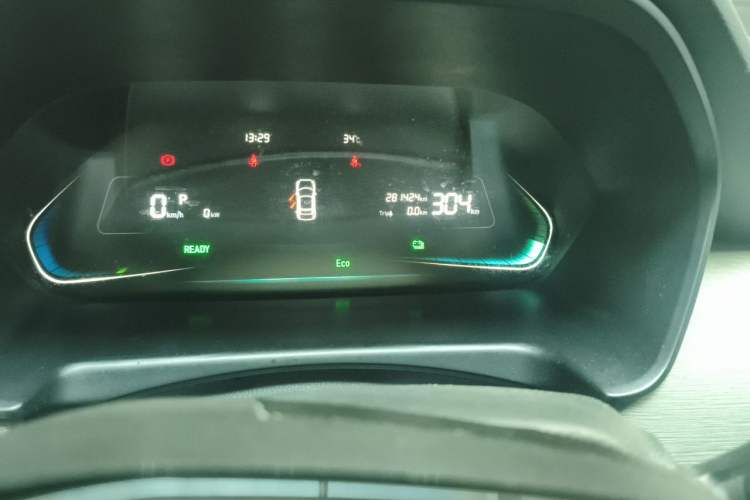 Used WM Motor E.5 2021 500 Ji Ke Xing Odometer Close Up