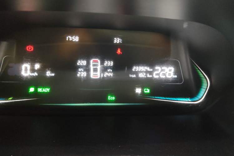 Used WM Motor E.5 2021 500 Ji Ke Xing Odometer Close Up