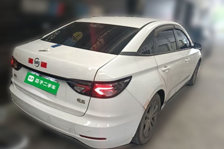 Used WM Motor E.5 2021 Revised Version 400 Ji Ke Xing Rear Right 45 Deg