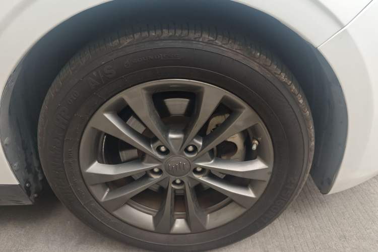 Used WM Motor E.5 2021 500 Ji Ke Xing Right Front Wheel Hub